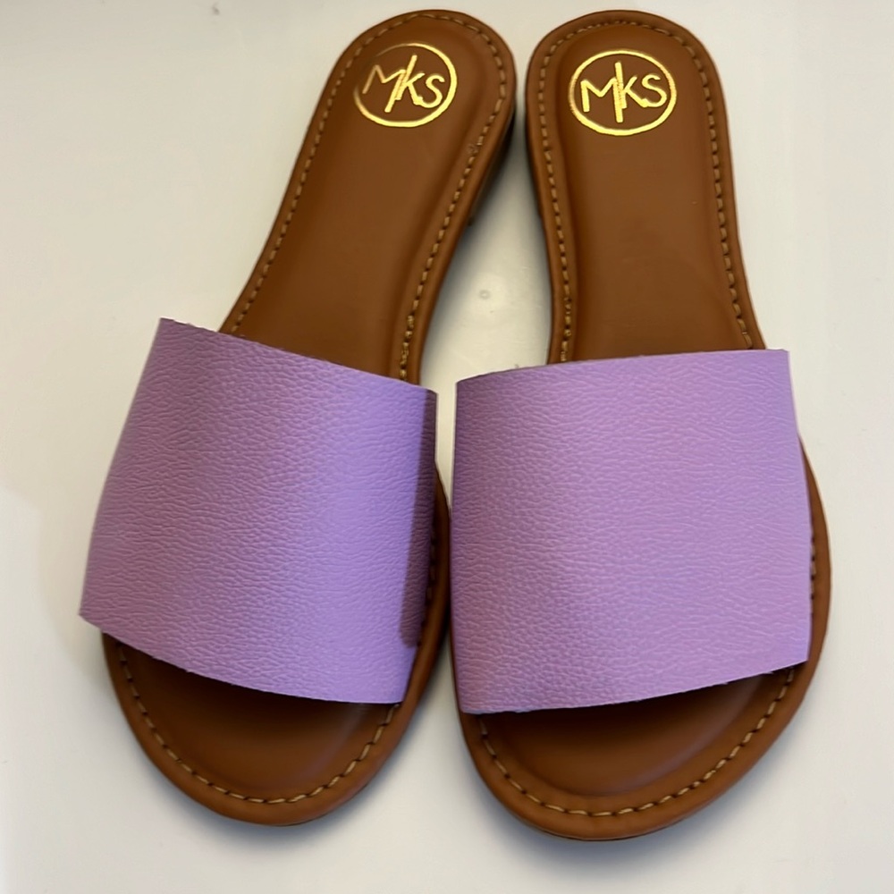 NEW Lavender Slide Sandals S/6